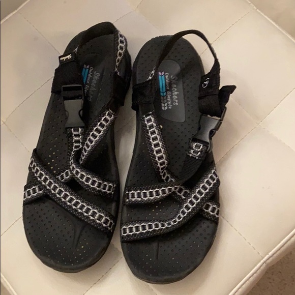 Sandals - Picture 2 of 2